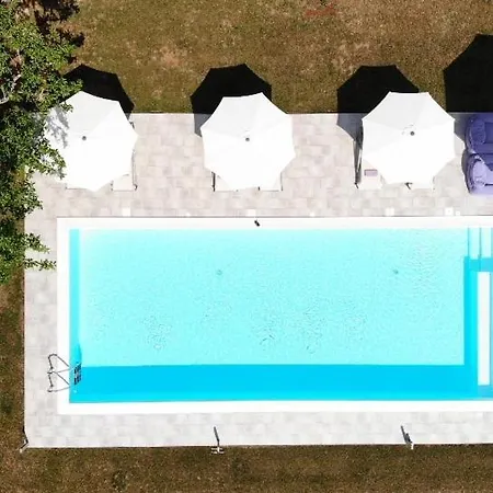 Luxury Cetiri Hrasta Apartman *